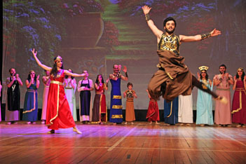 Ara ile Şamiram İstanbul’u büyüledi